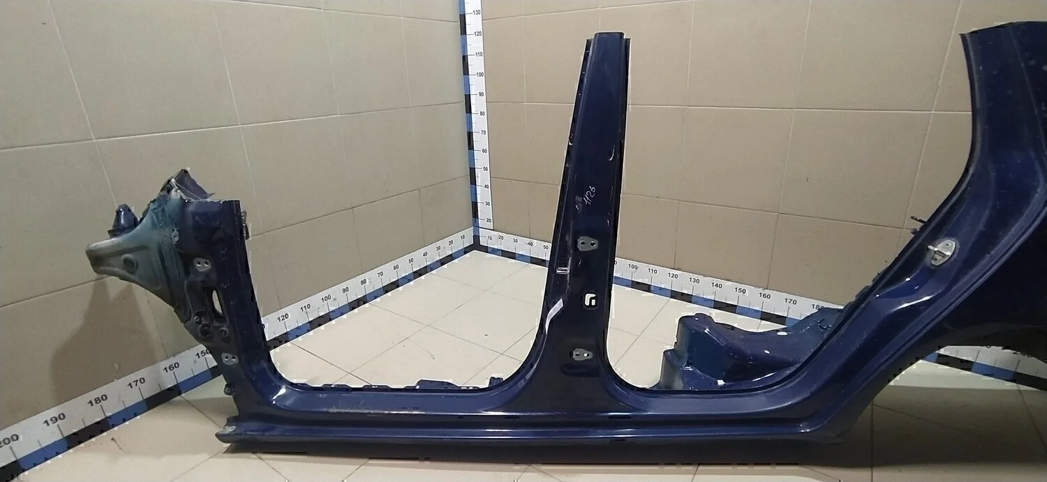 Порог со стойкой левый Fabia 2007-2015