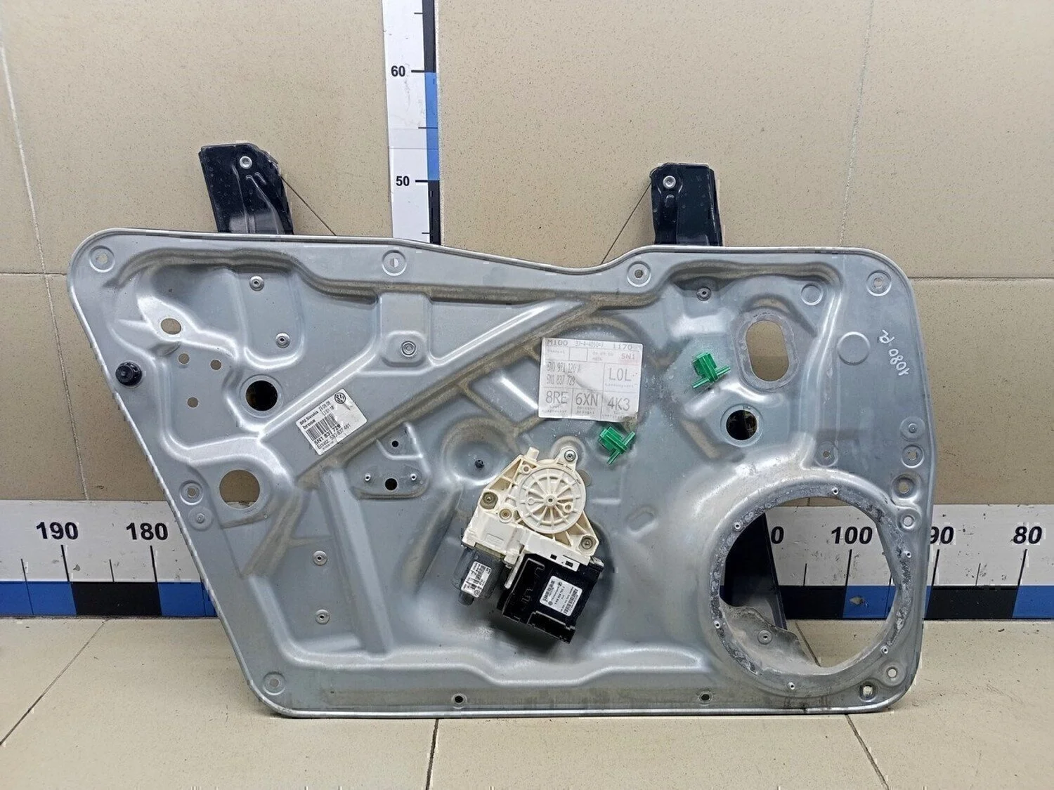 Стеклоподъемник электр. передний левый Tiguan 2011-2016