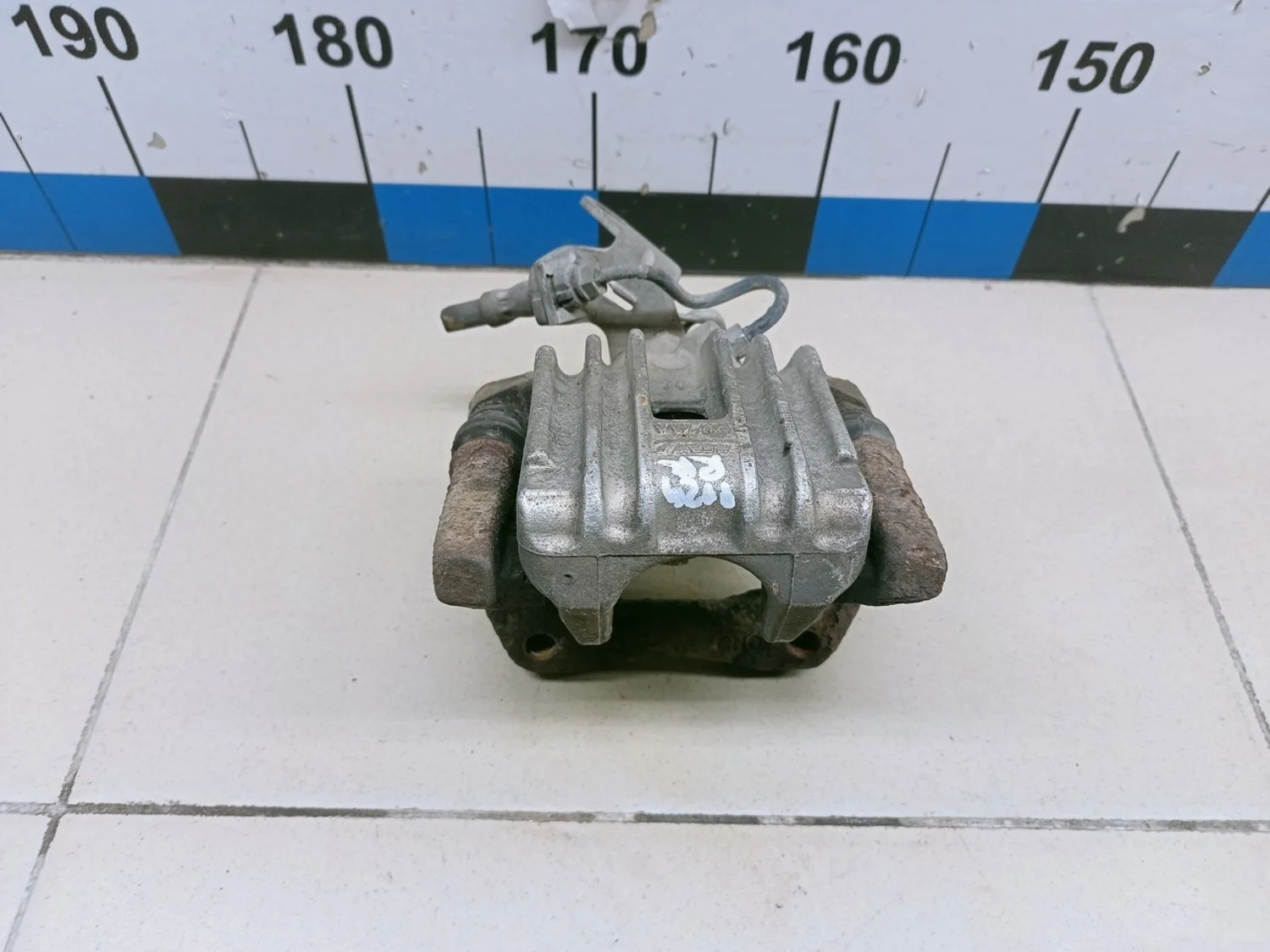 Суппорт задний правый Yeti 2009>