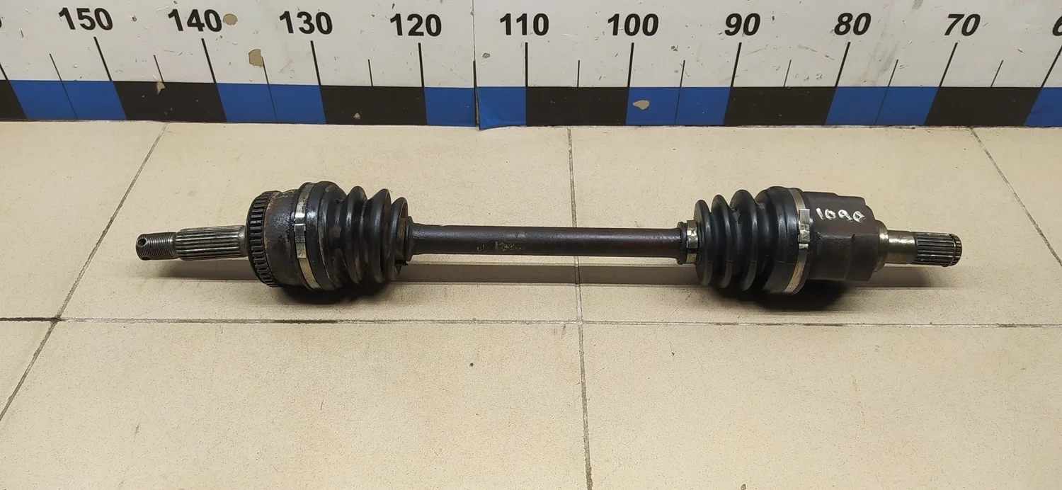 Полуось передняя левая Solaris 2010-2017