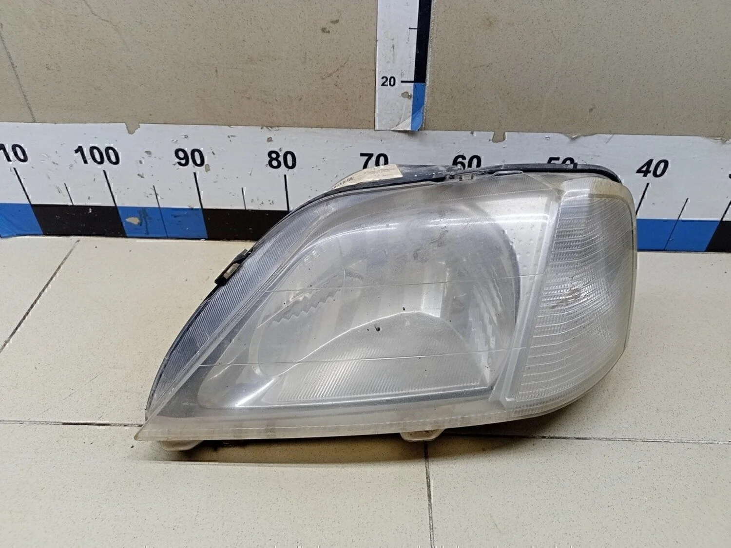 Фара левая Logan 2005-2014