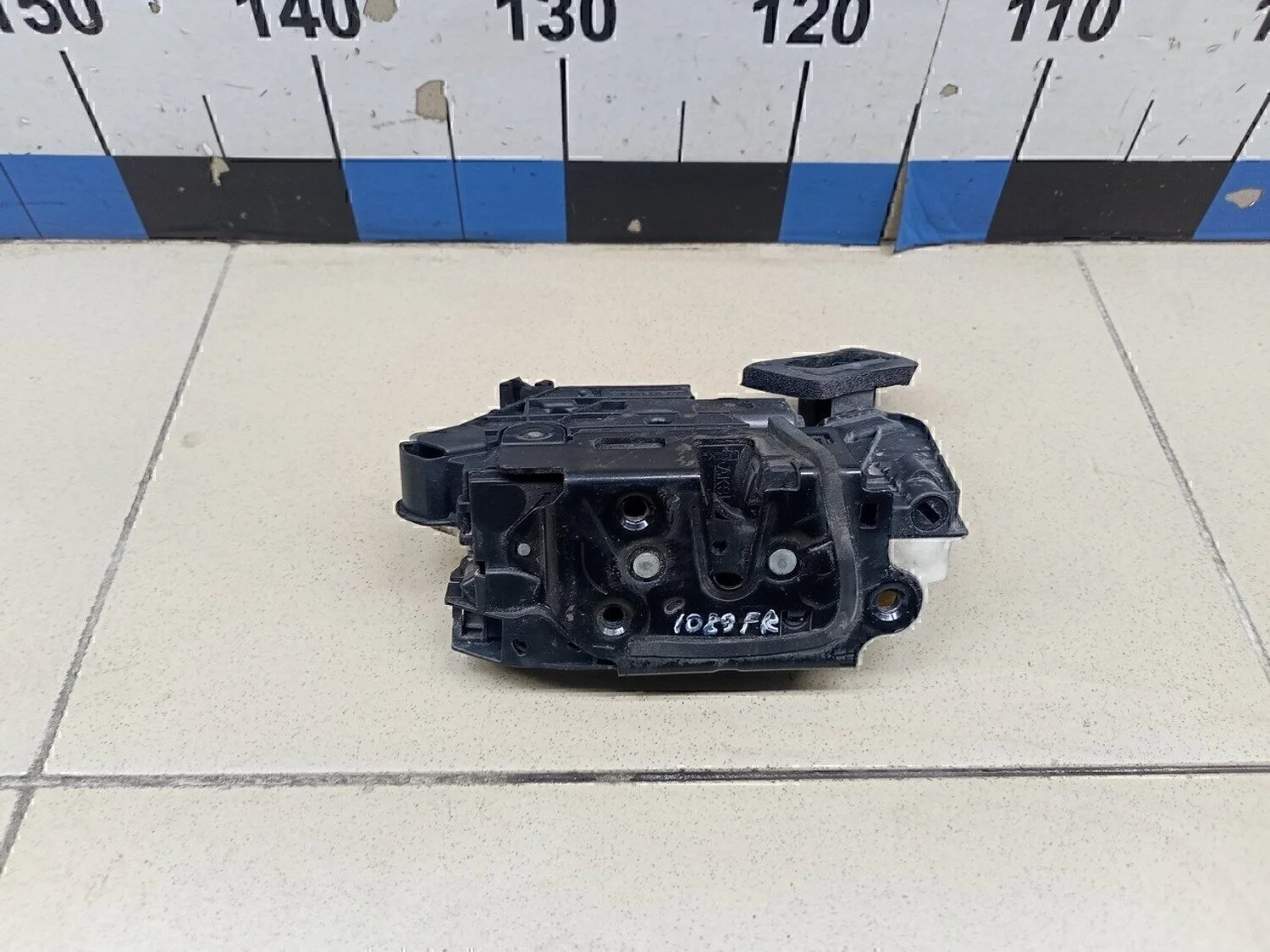 Замок двери передней правой Polo (Sed RUS) 2011>