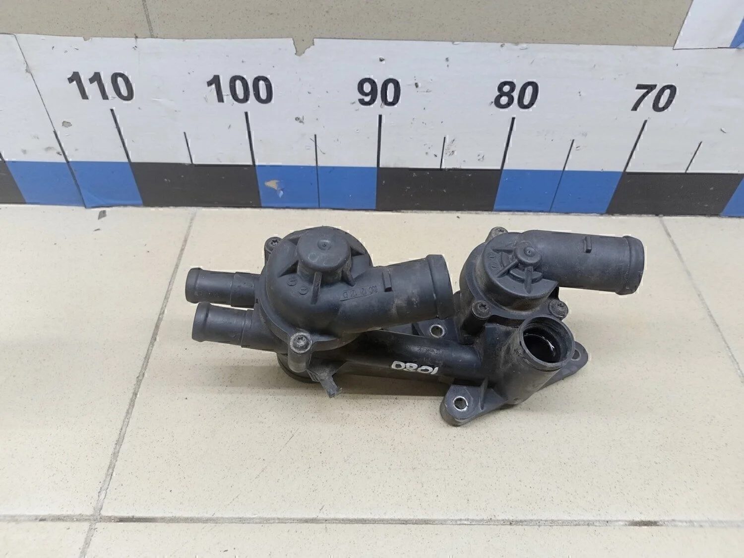 Корпус термостата Tiguan 2011-2016