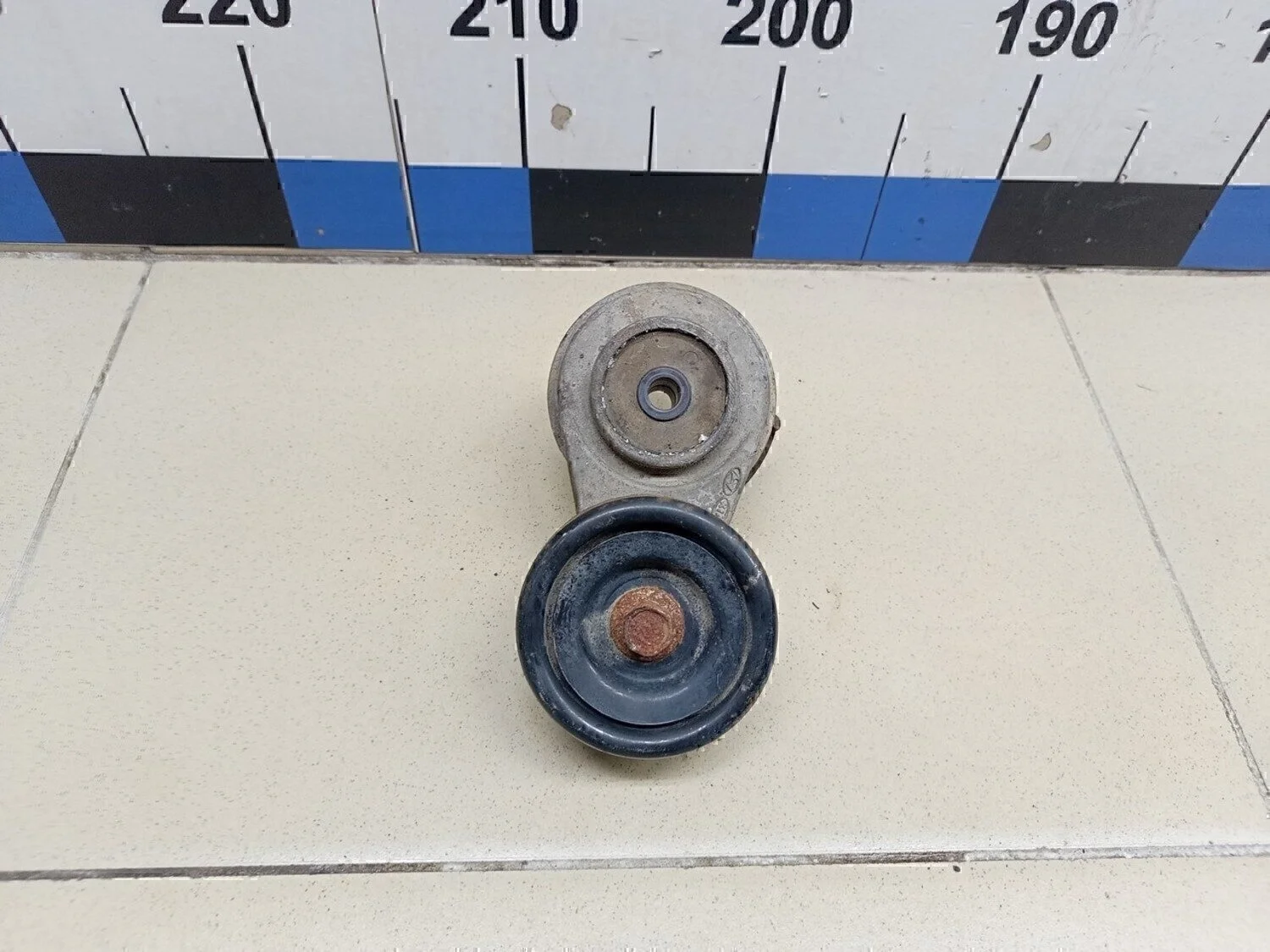 Натяжитель ремня Solaris 2010-2017