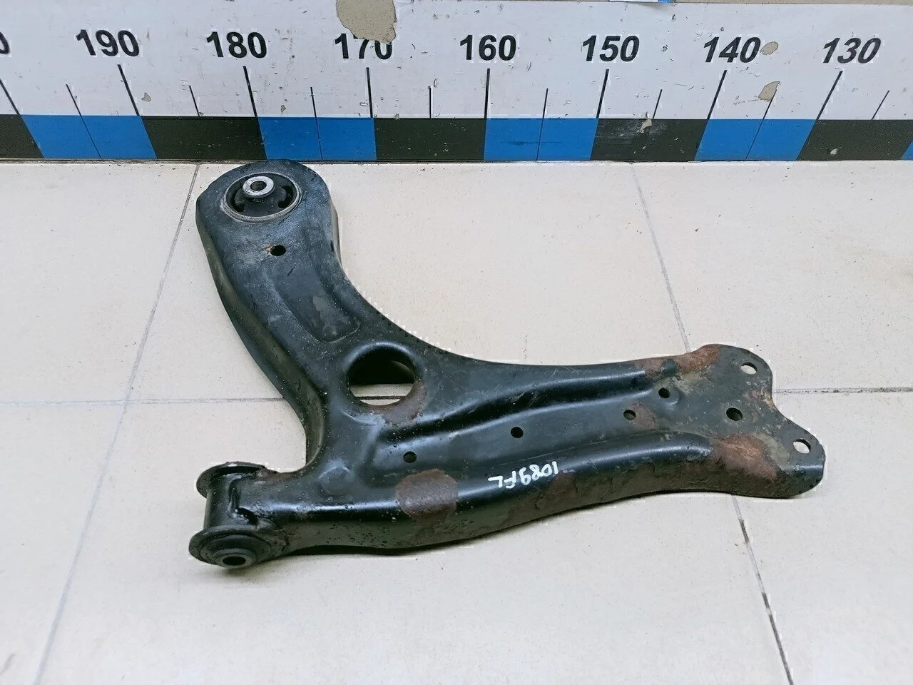 Рычаг передний левый Fabia 1999-2006