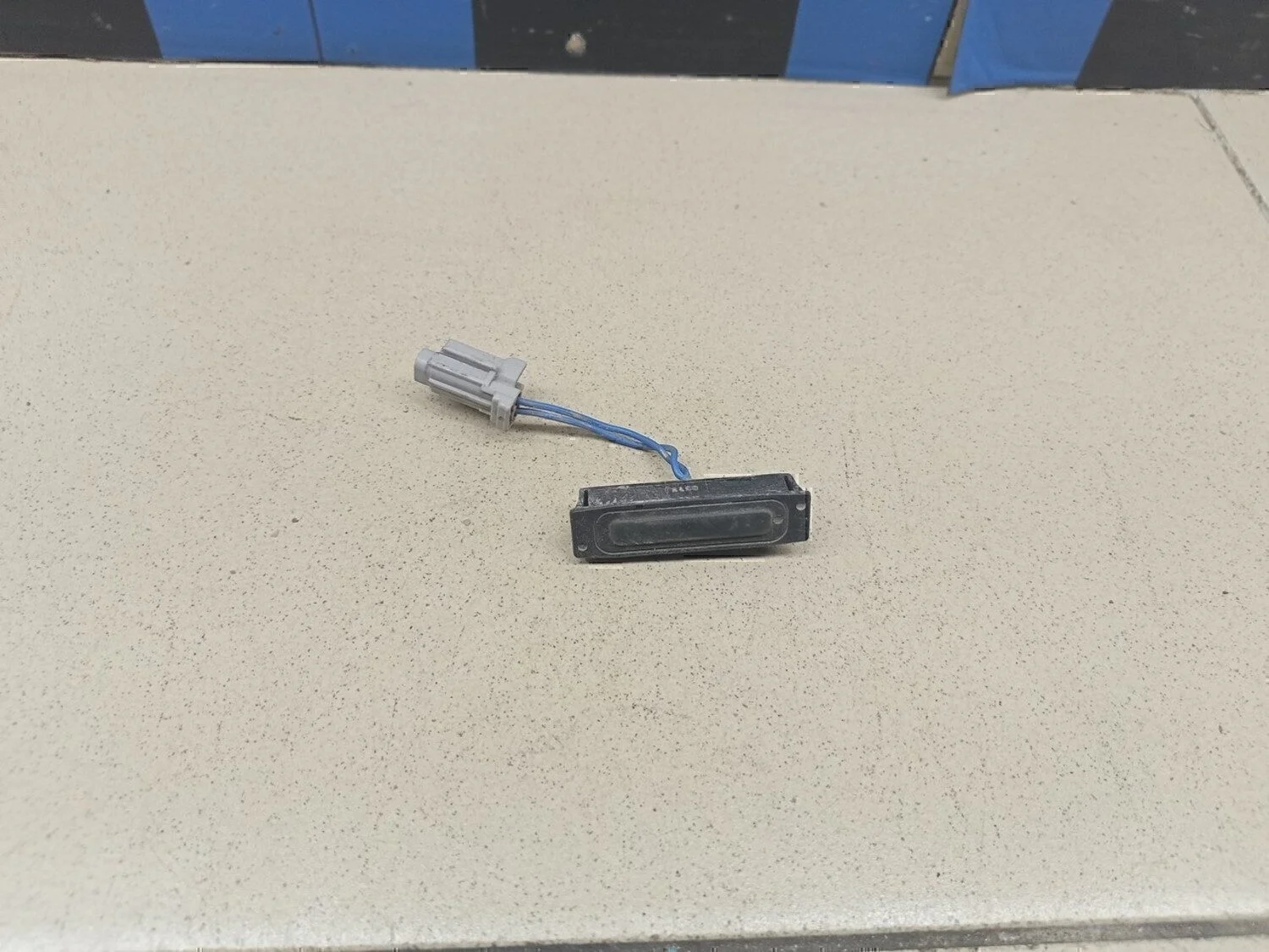 Кнопка открывания багажника Pathfinder (R51) 2005-2014