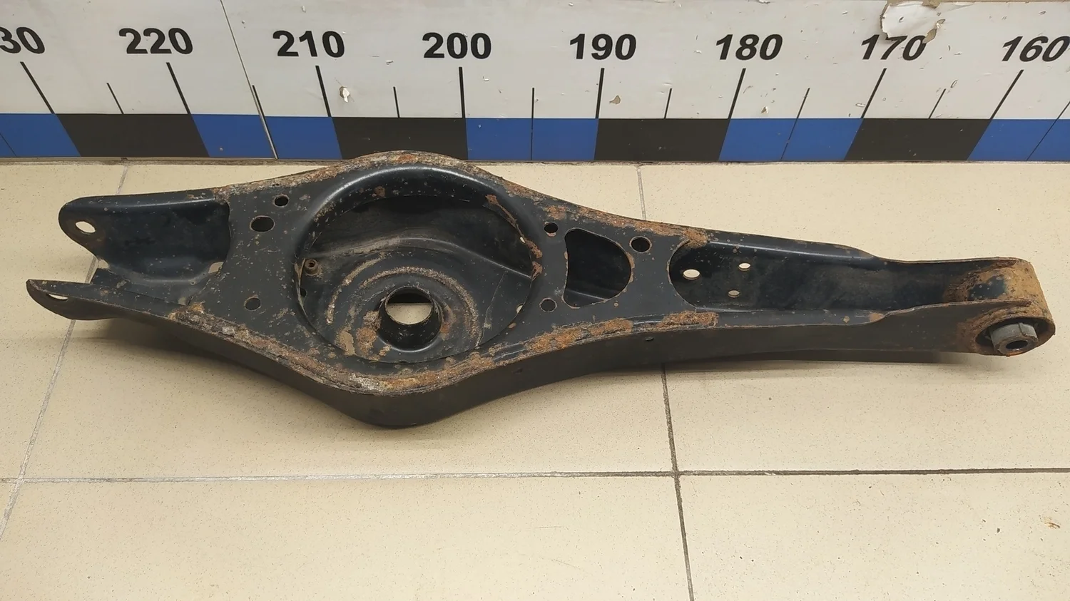 Рычаг задний нижний Passat [B6] 2005-2010