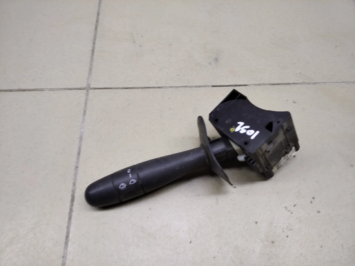 Переключатель стеклоочистителей Clio/Symbol 1998-2008