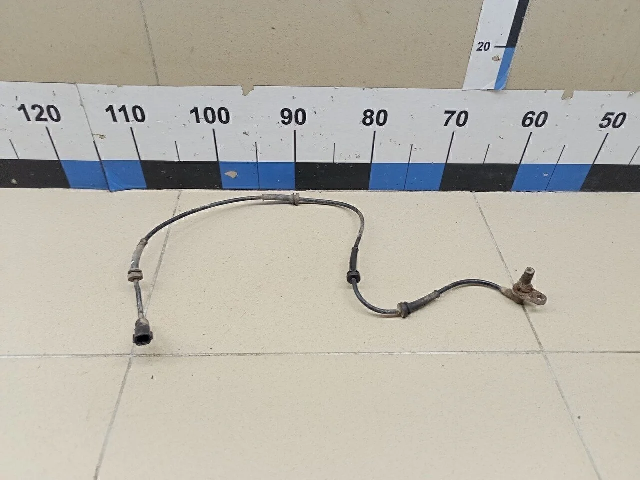 Датчик ABS задний Duster 2012>