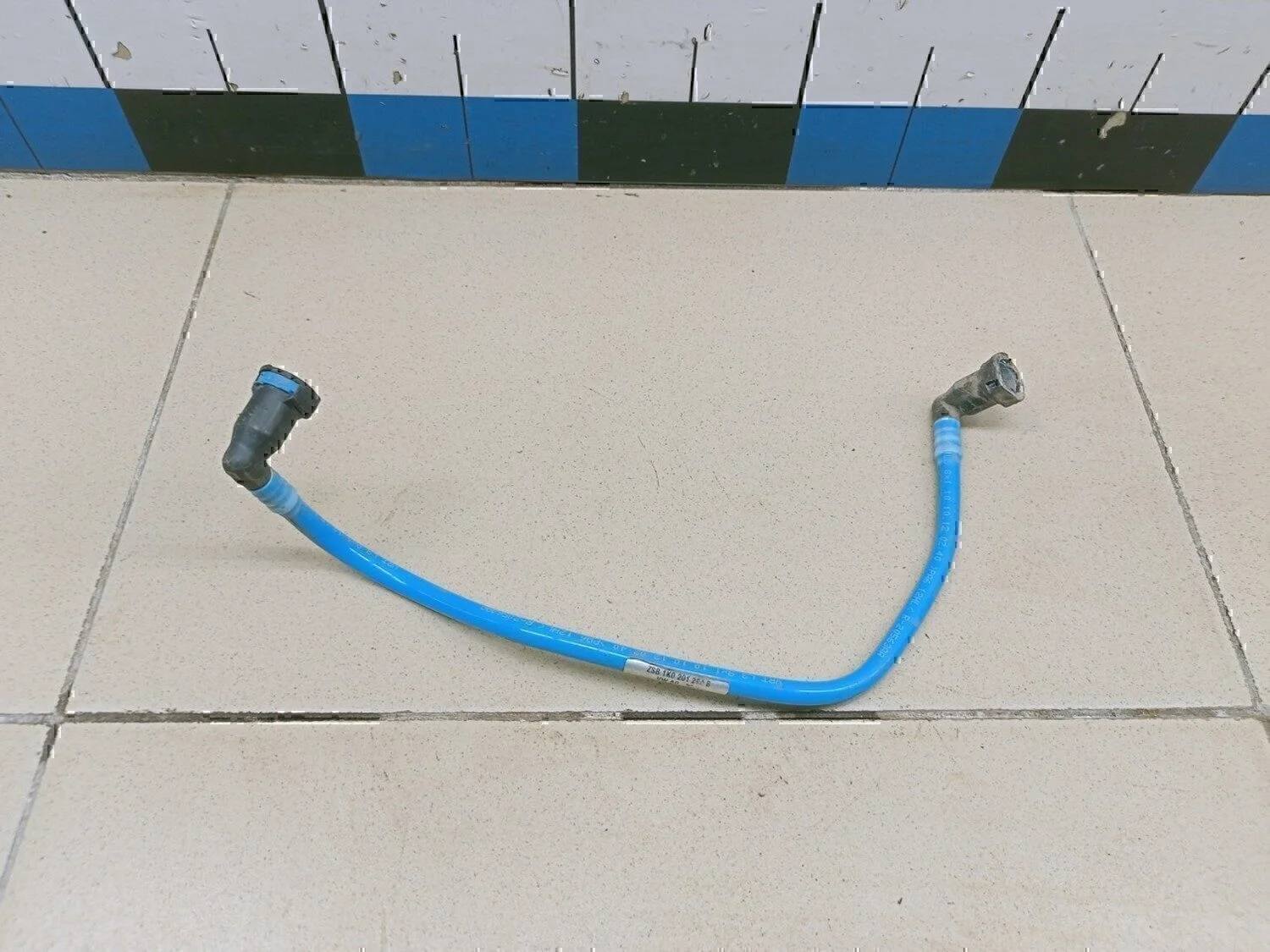 Трубка топливная Yeti 2009>