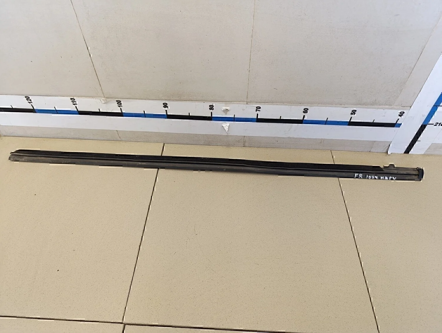 Накладка стекла переднего правого Focus II 2005-2008