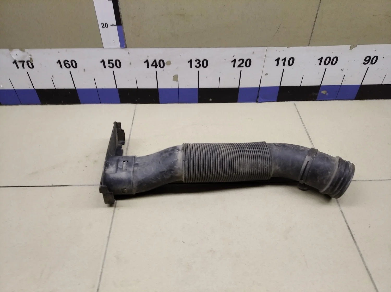 Патрубок воздушного фильтра Fabia 2007-2015