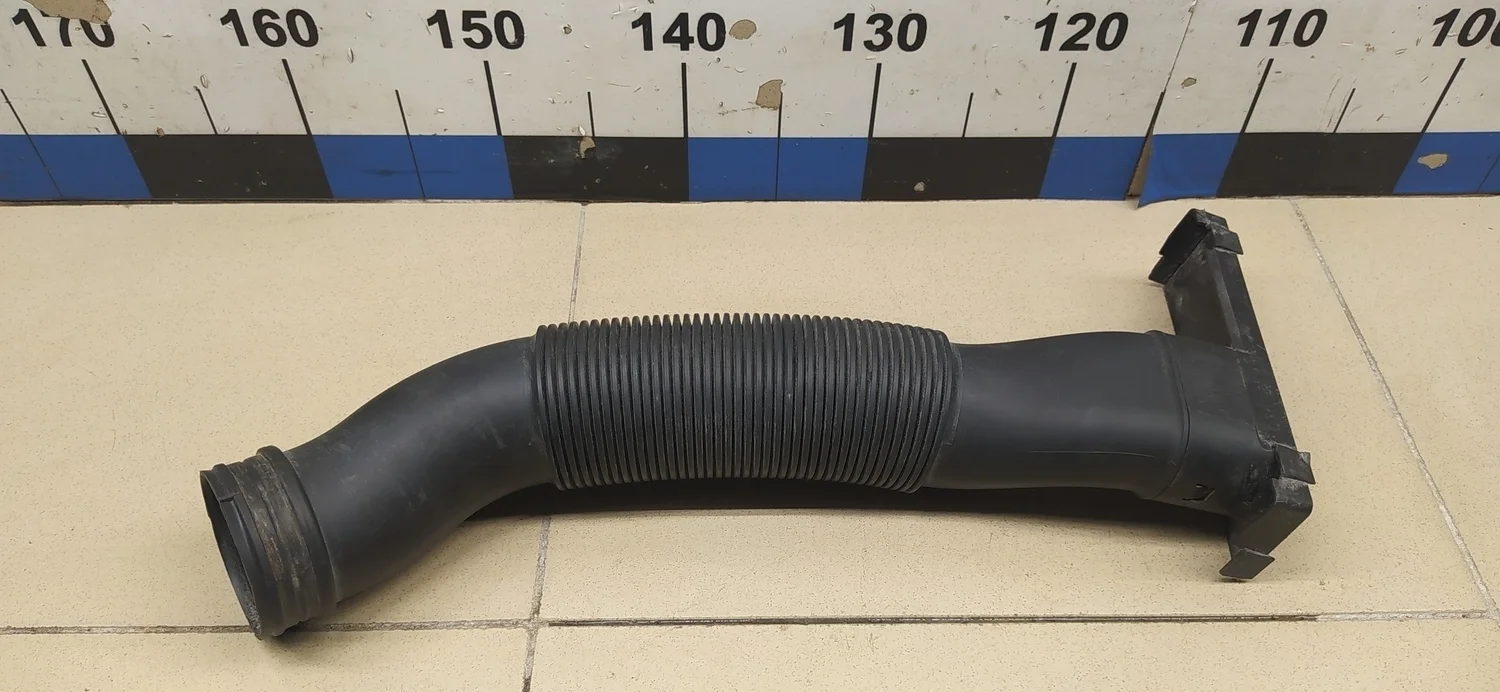 Патрубок воздушного фильтра Fabia 2007-2015