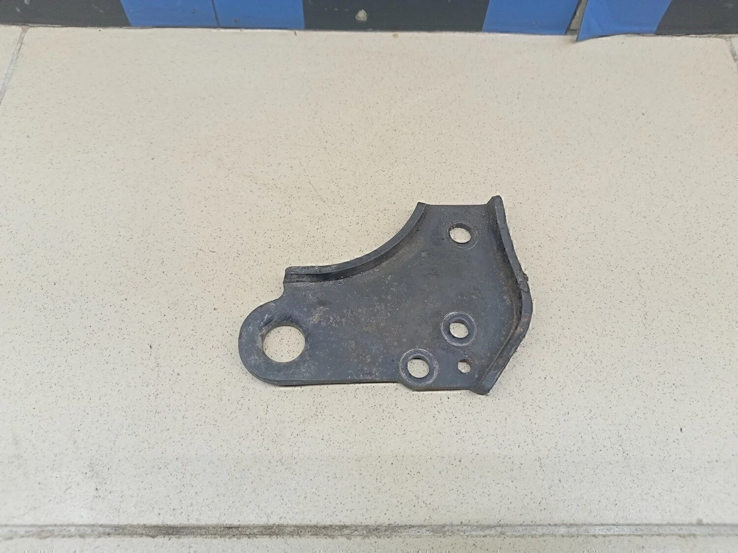 Кронштейн генератора Solaris 2010-2017