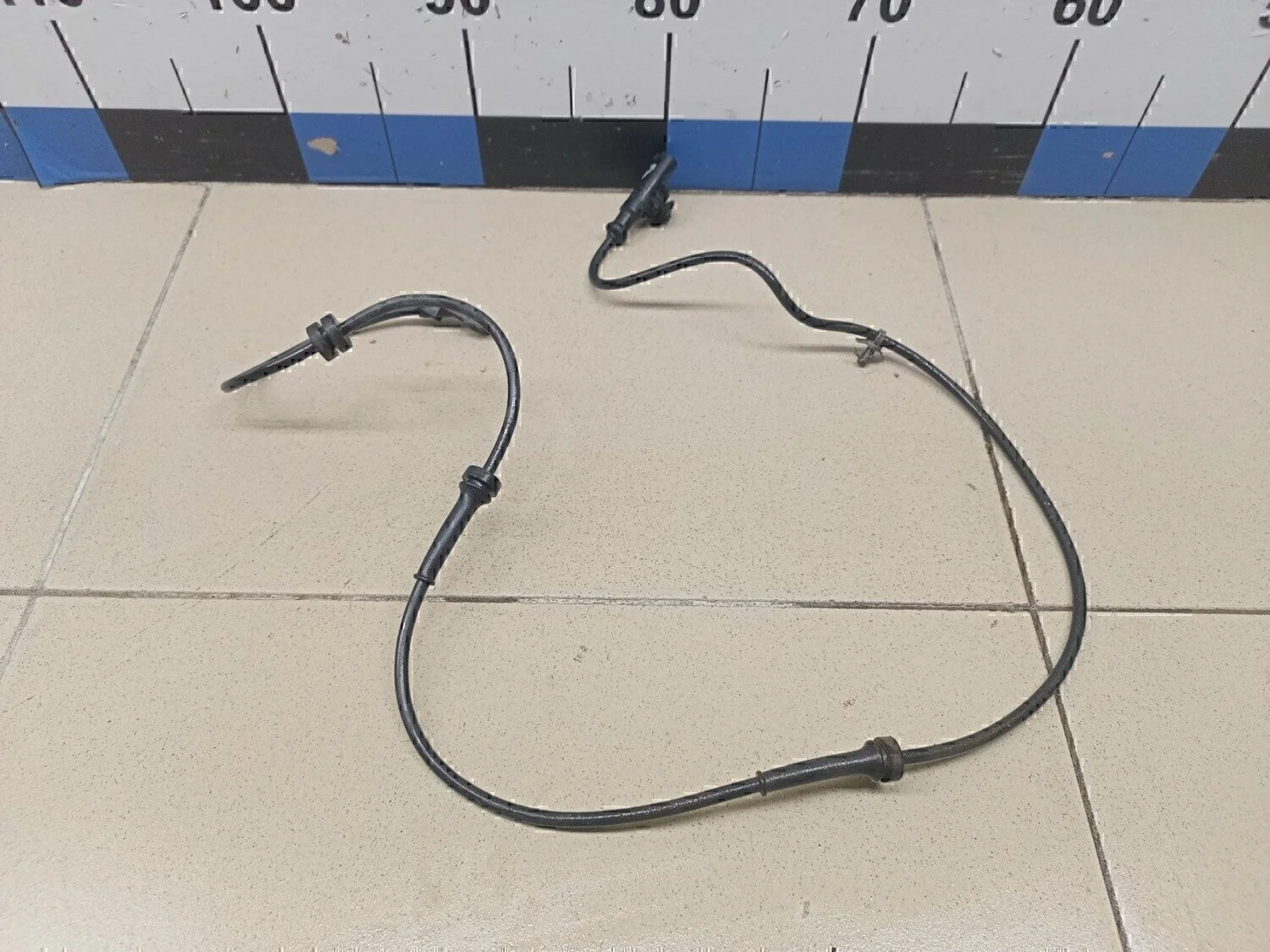 Датчик ABS передний Micra (K12E) 2002-2010