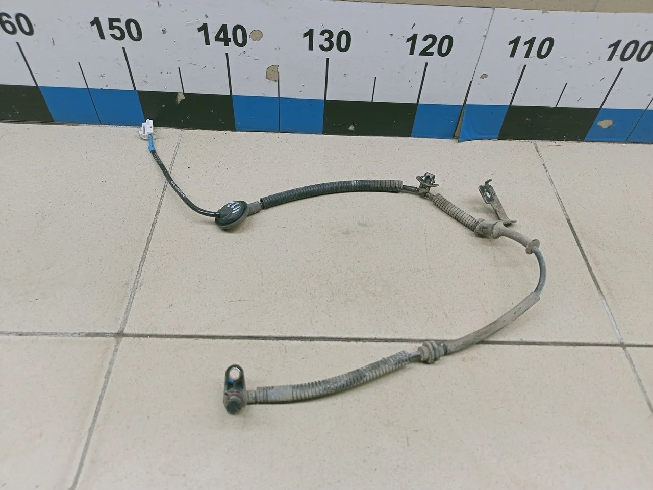 Датчик ABS задний левый Solaris 2010-2017