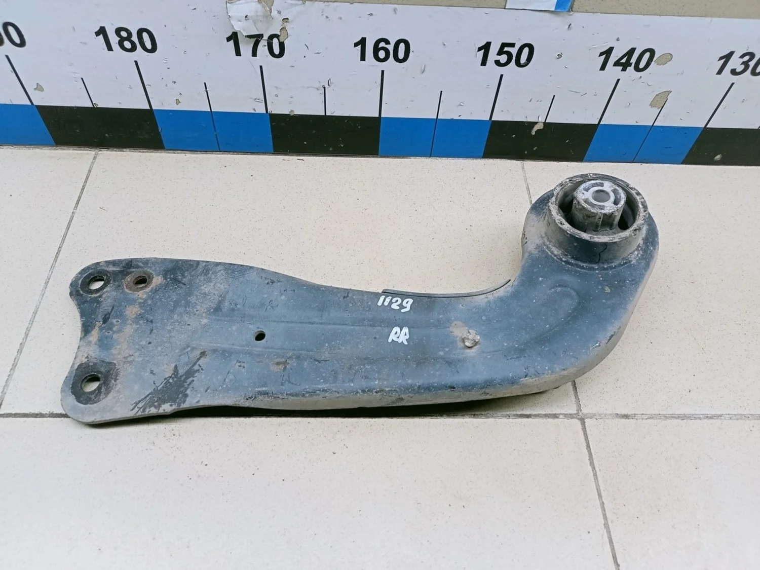 Рычаг задний продольный правый Yeti 2009>