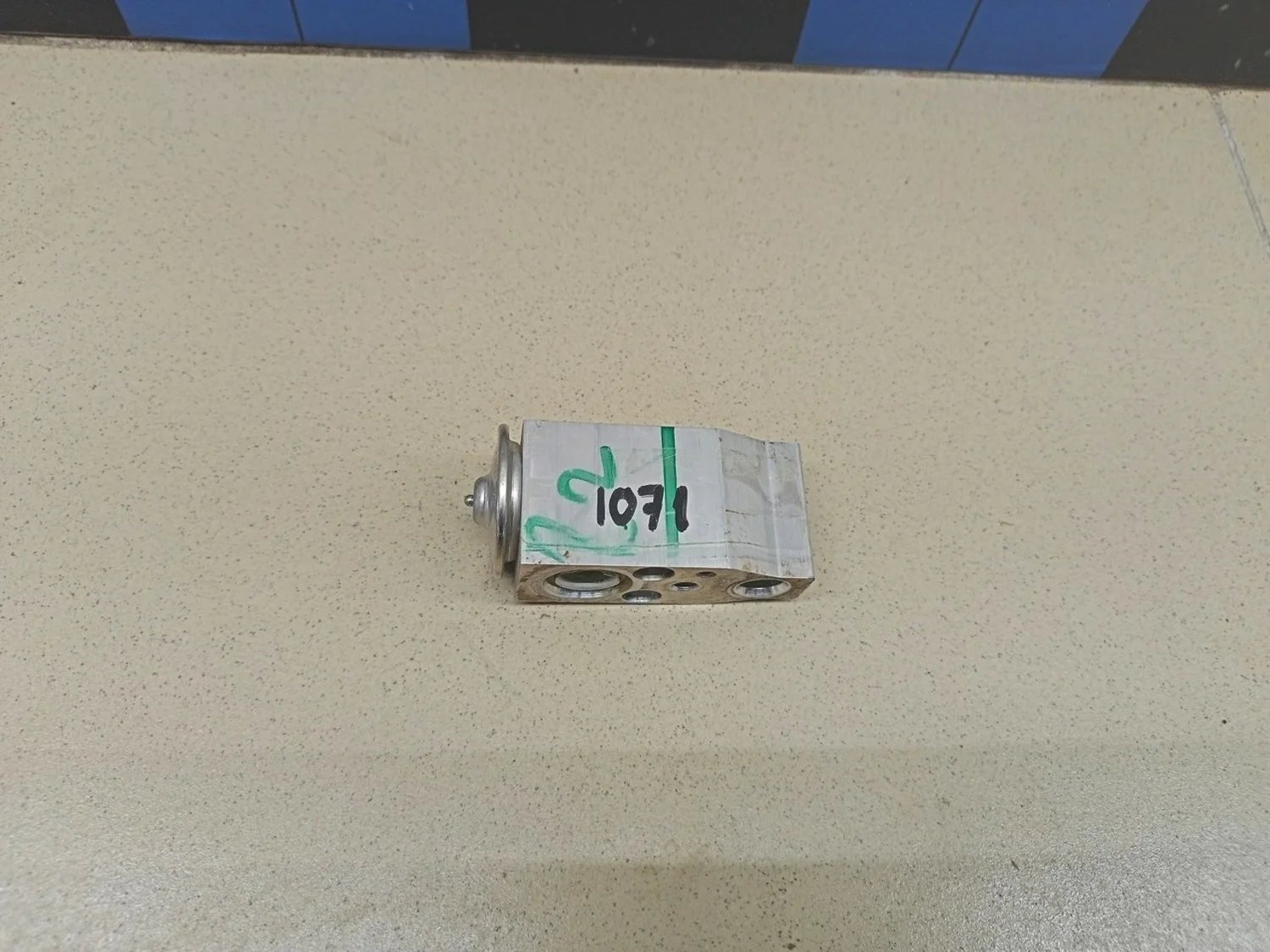 Клапан кондиционера Qashqai (J10) 2006-2014