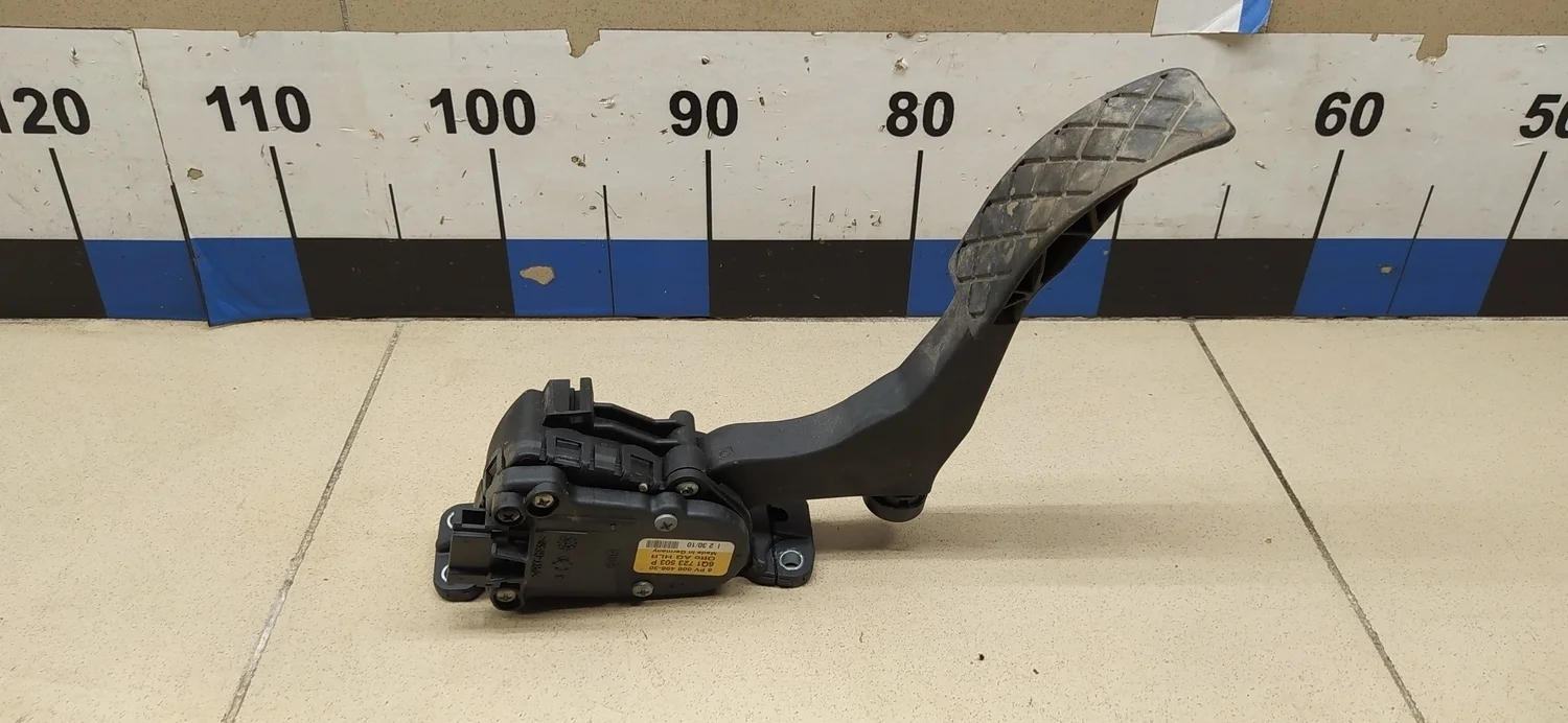 Педаль газа A3 (8L1) 1996-2003