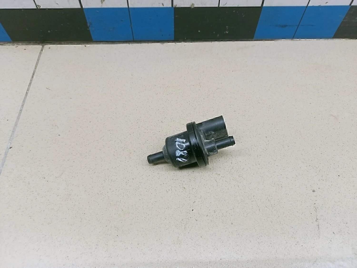 Клапан вентиляции топливного бака Fabia 1999-2006