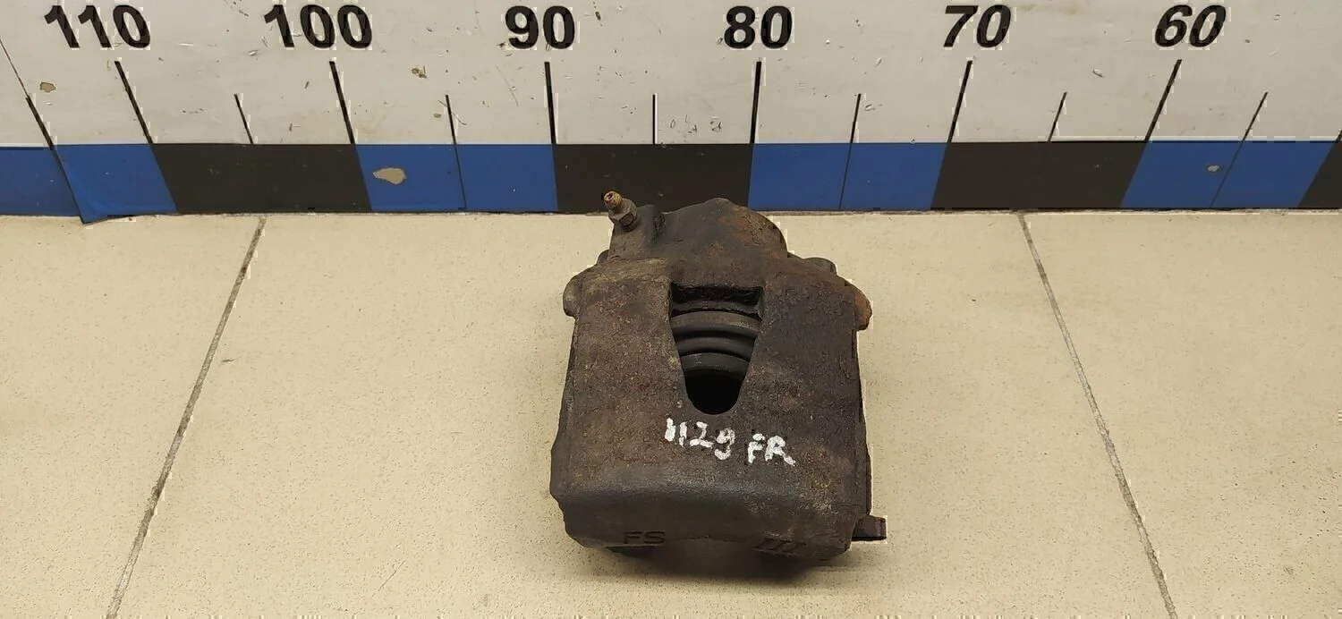 Суппорт передний правый A3 (8L1) 1996-2003