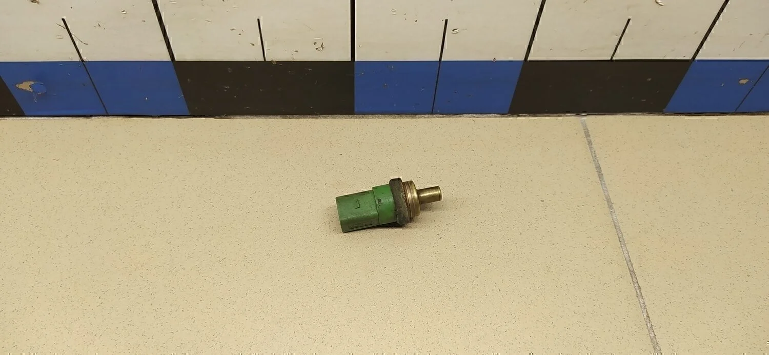 Датчик температуры A3 (8L1) 1996-2003