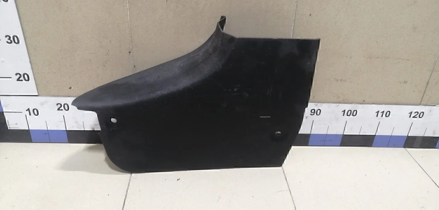 Обшивка багажника Focus II 2005-2008