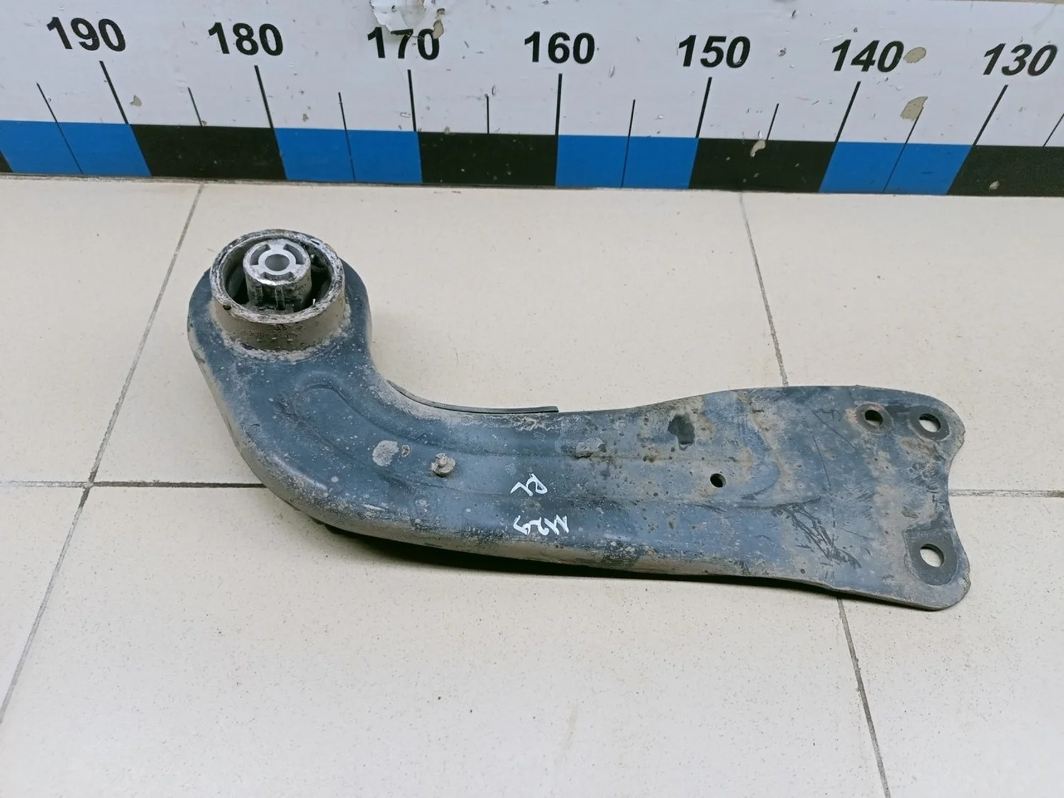 Рычаг задний продольный левый Yeti 2009>