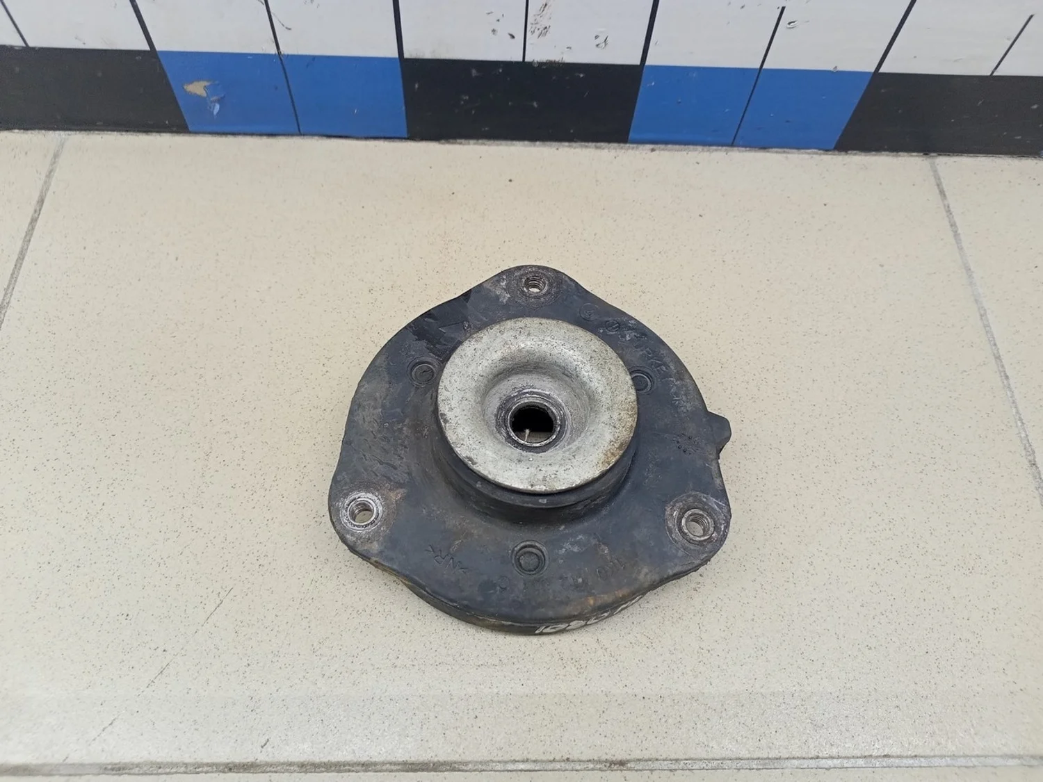 Опора переднего амортизатора Passat [B6] 2005-2010