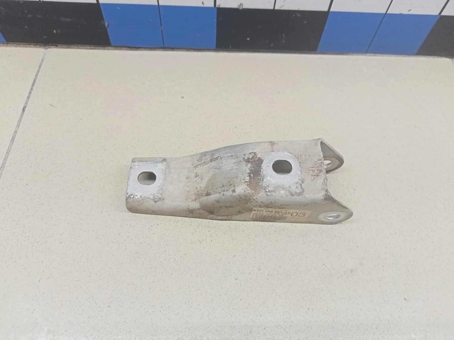 Опора двигателя задняя Fabia 1999-2006