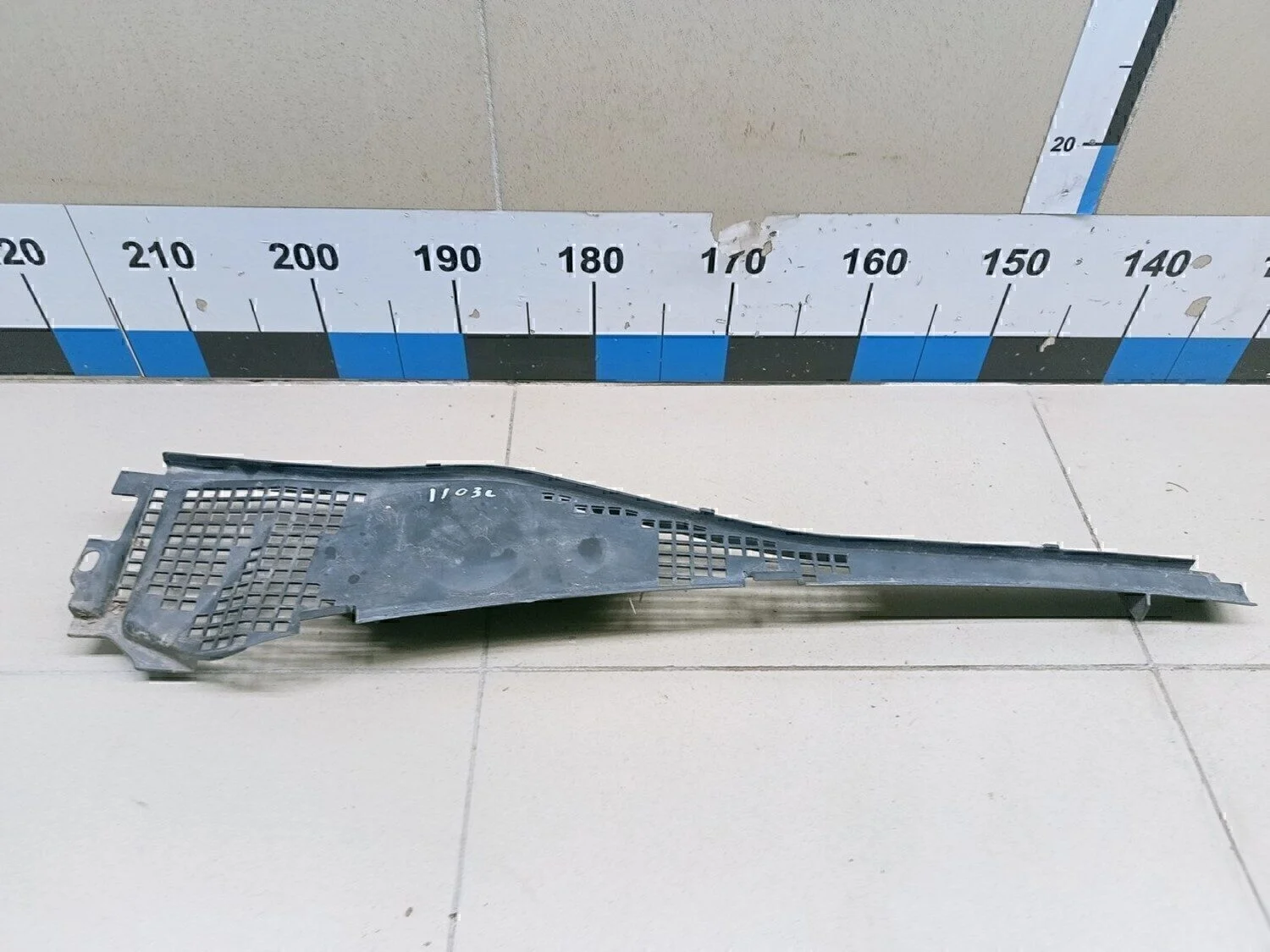 Решетка стеклооч. (планка под лобовое стекло) Duster 2012>