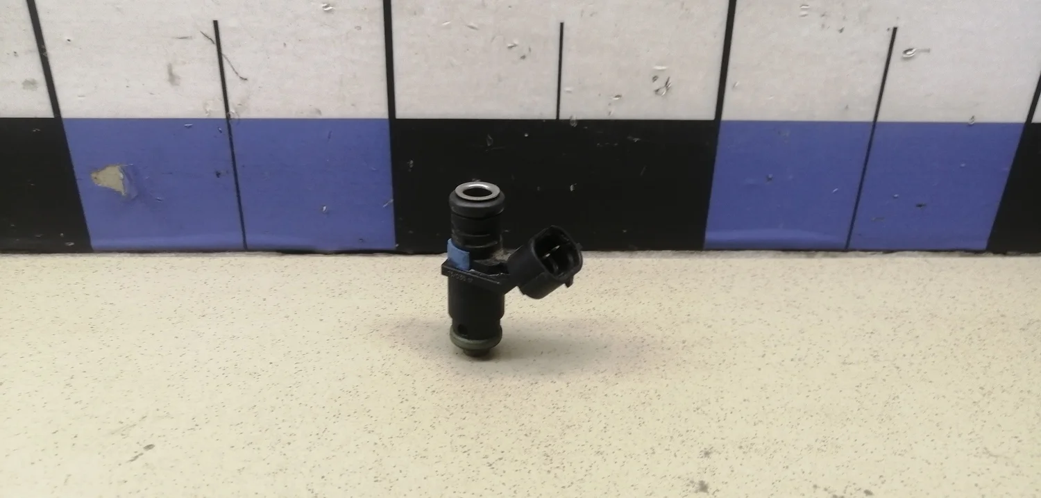 Форсунка инжекторная электрическая Fabia 2007-2015