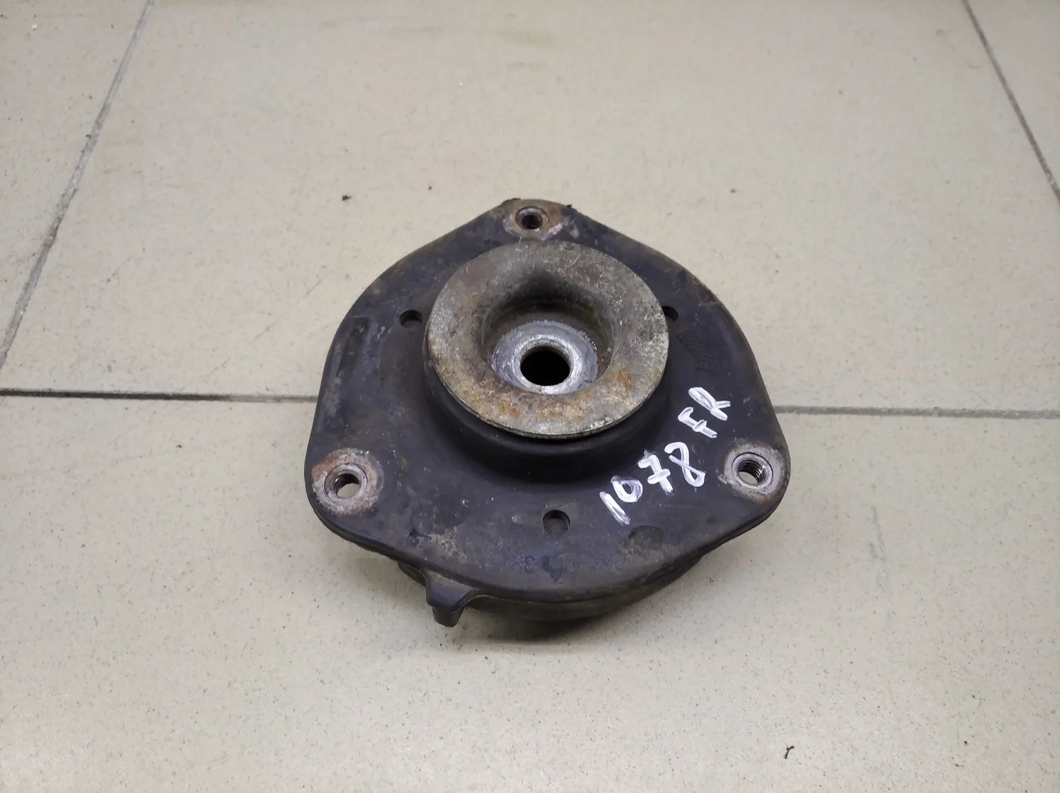 Опора переднего амортизатора Passat [B6] 2005-2010