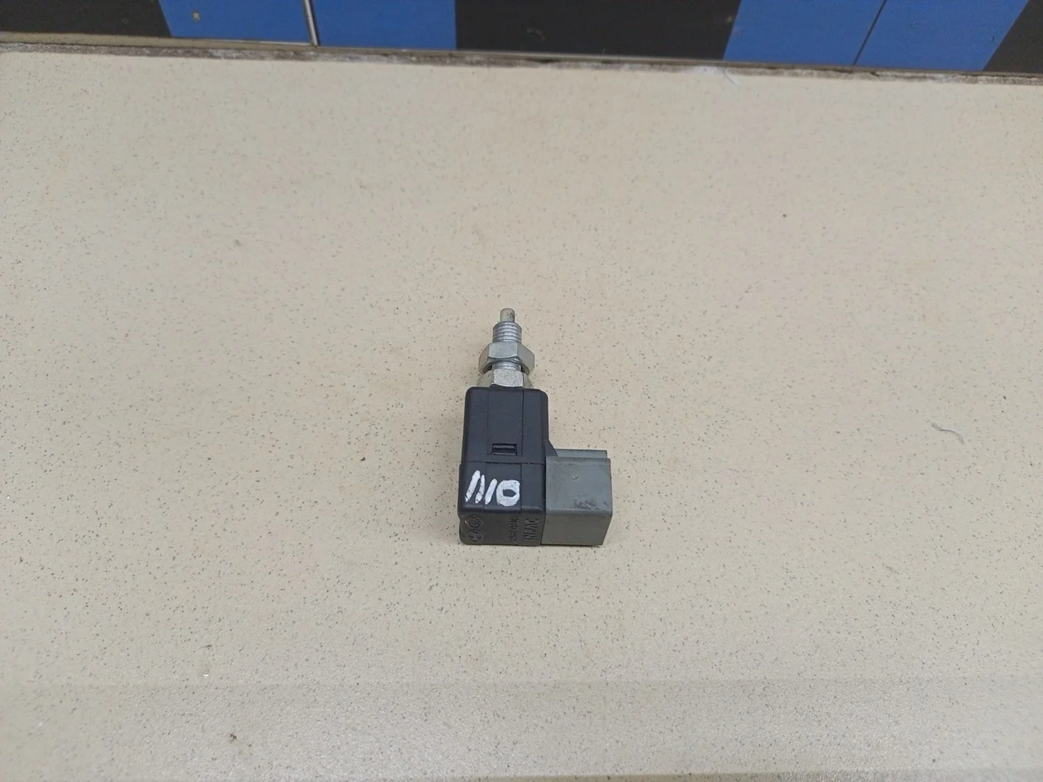 Датчик включения стопсигнала Elantra 2000-2005