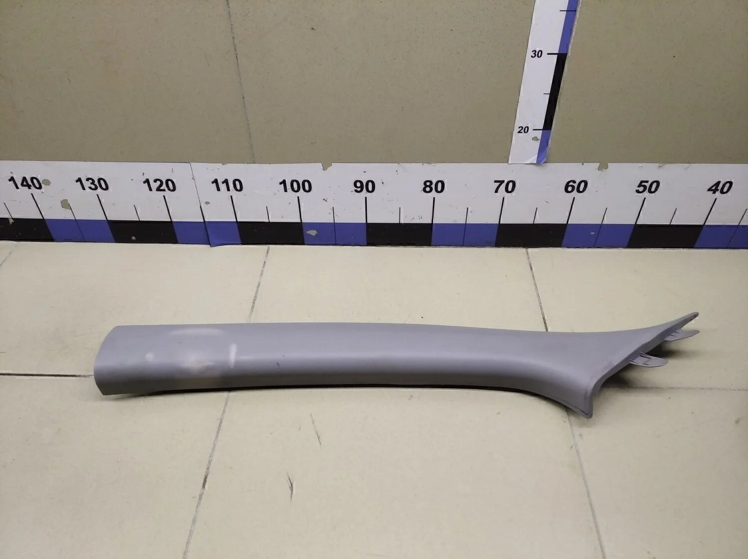 Обшивка стойки Solaris 2010-2017