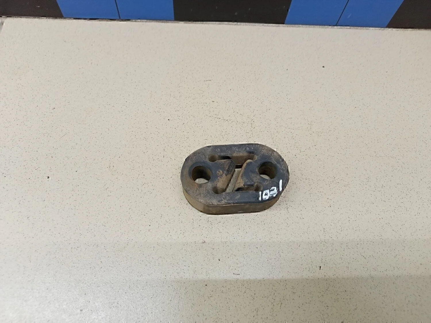 Резинка подвеса глушителя Qashqai (J10) 2006-2014