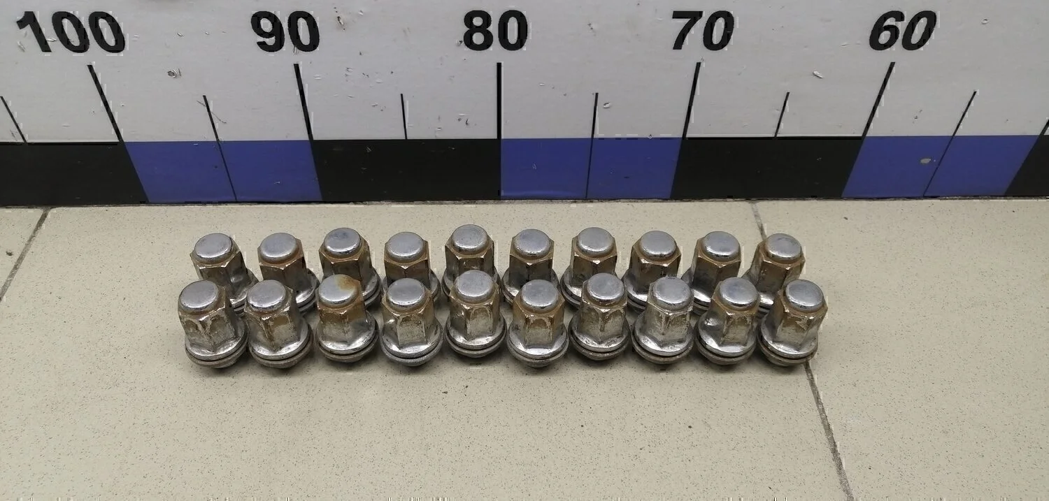 Гайка колеса Avensis II 2003-2008