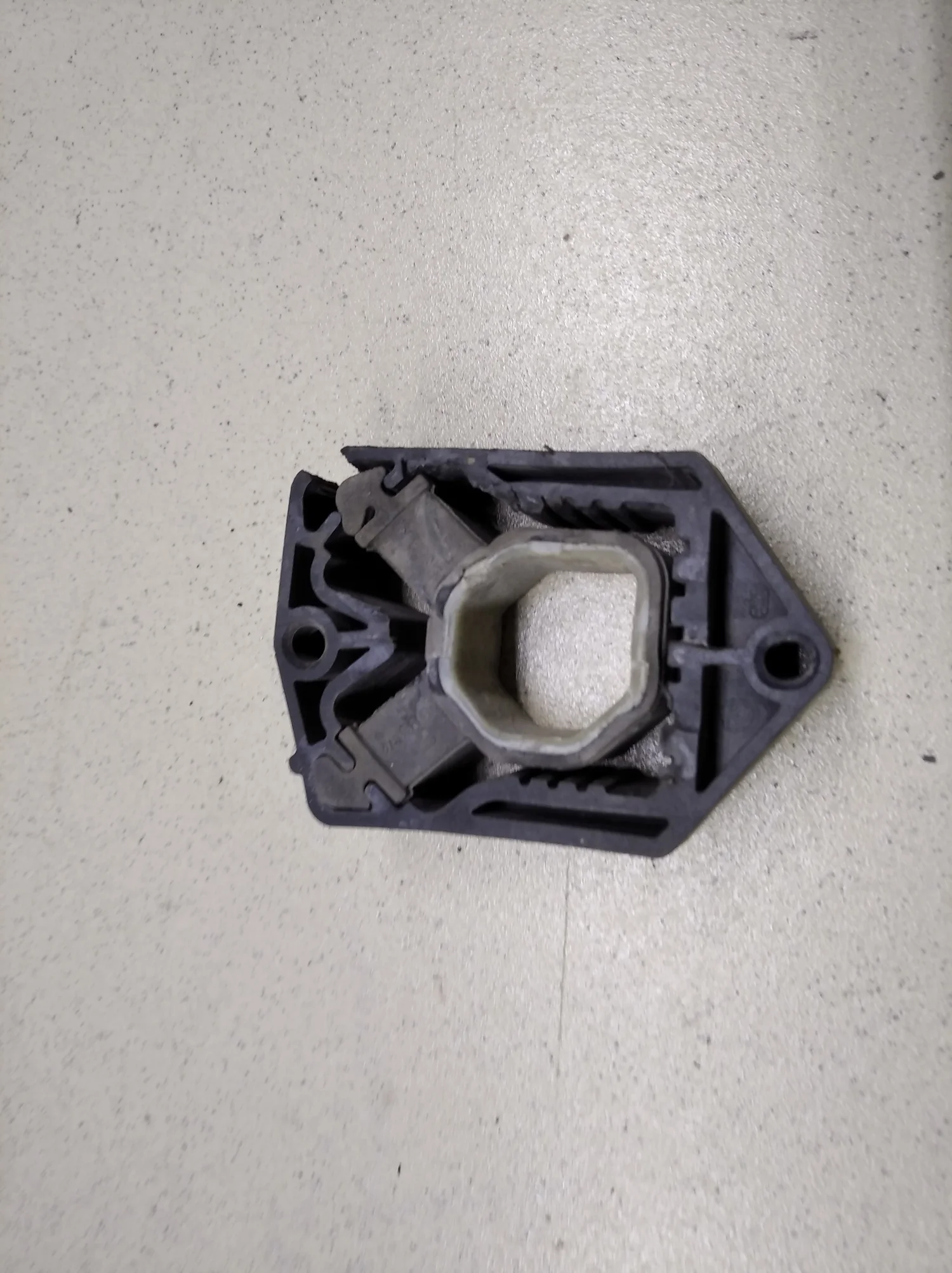 Подушка радиатора Octavia (A5 1Z-) 2004-2013