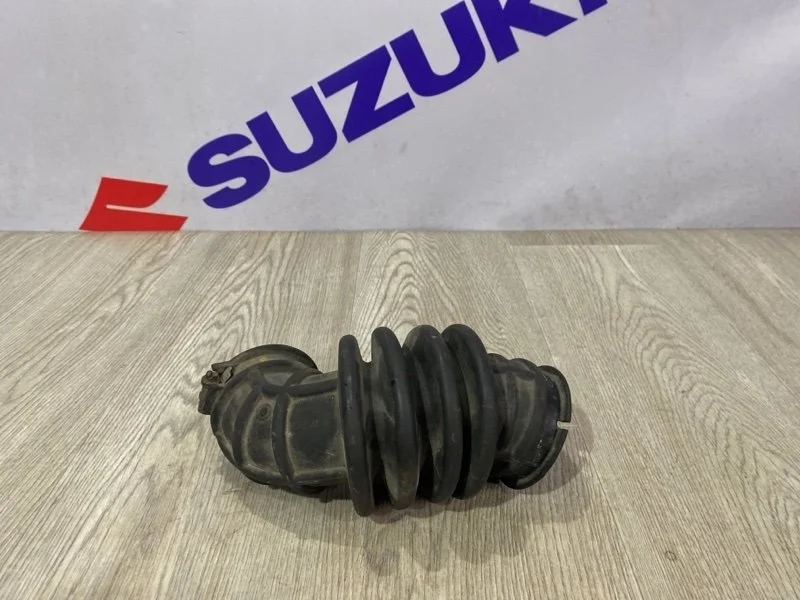 Патрубок воздушного фильтра FORD FOCUS 3 2013