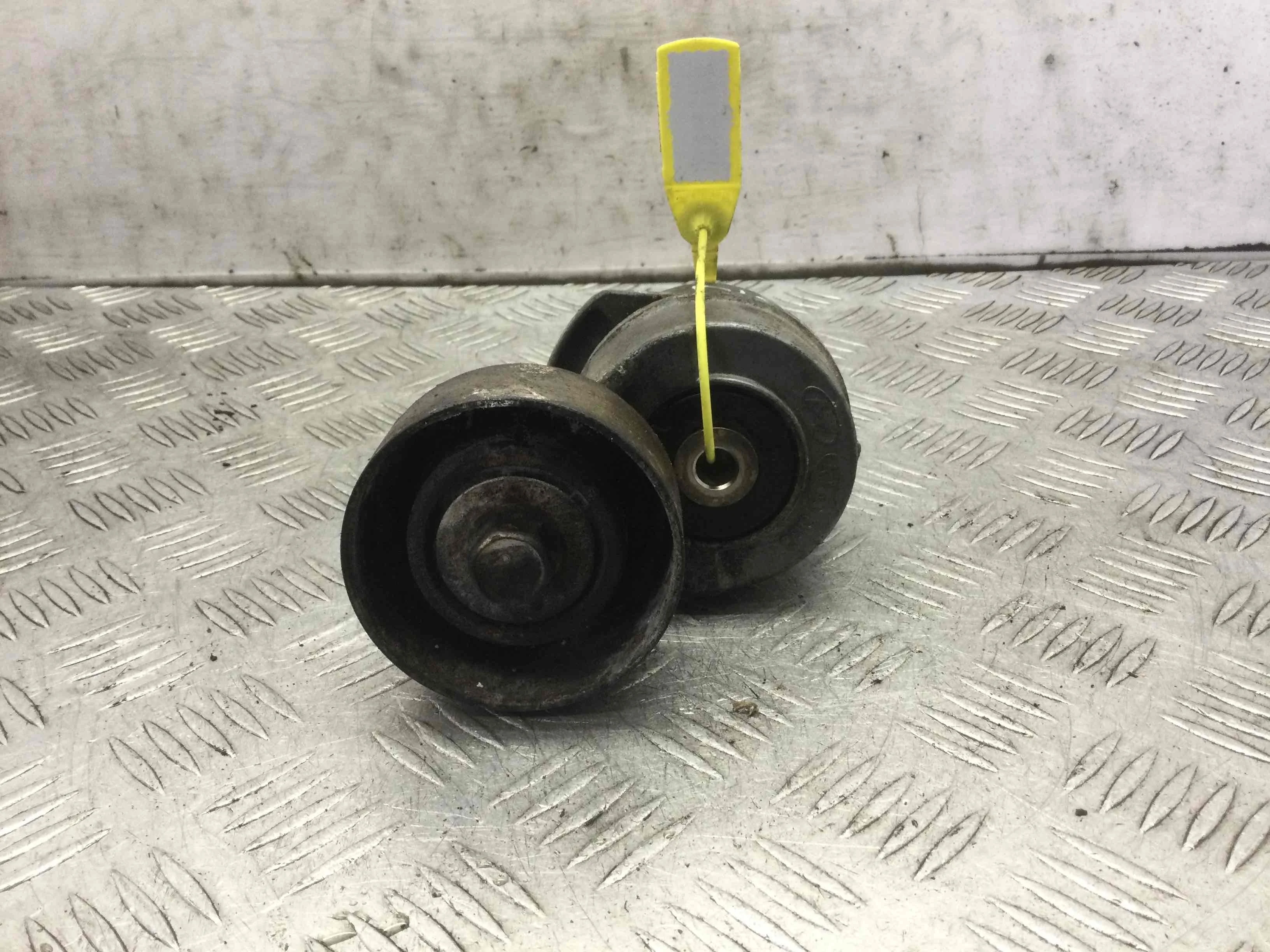 Натяжитель ремня генератора Kia Sorento 1 поколение (2002-2006) дизель 2.5 CRDi Механика