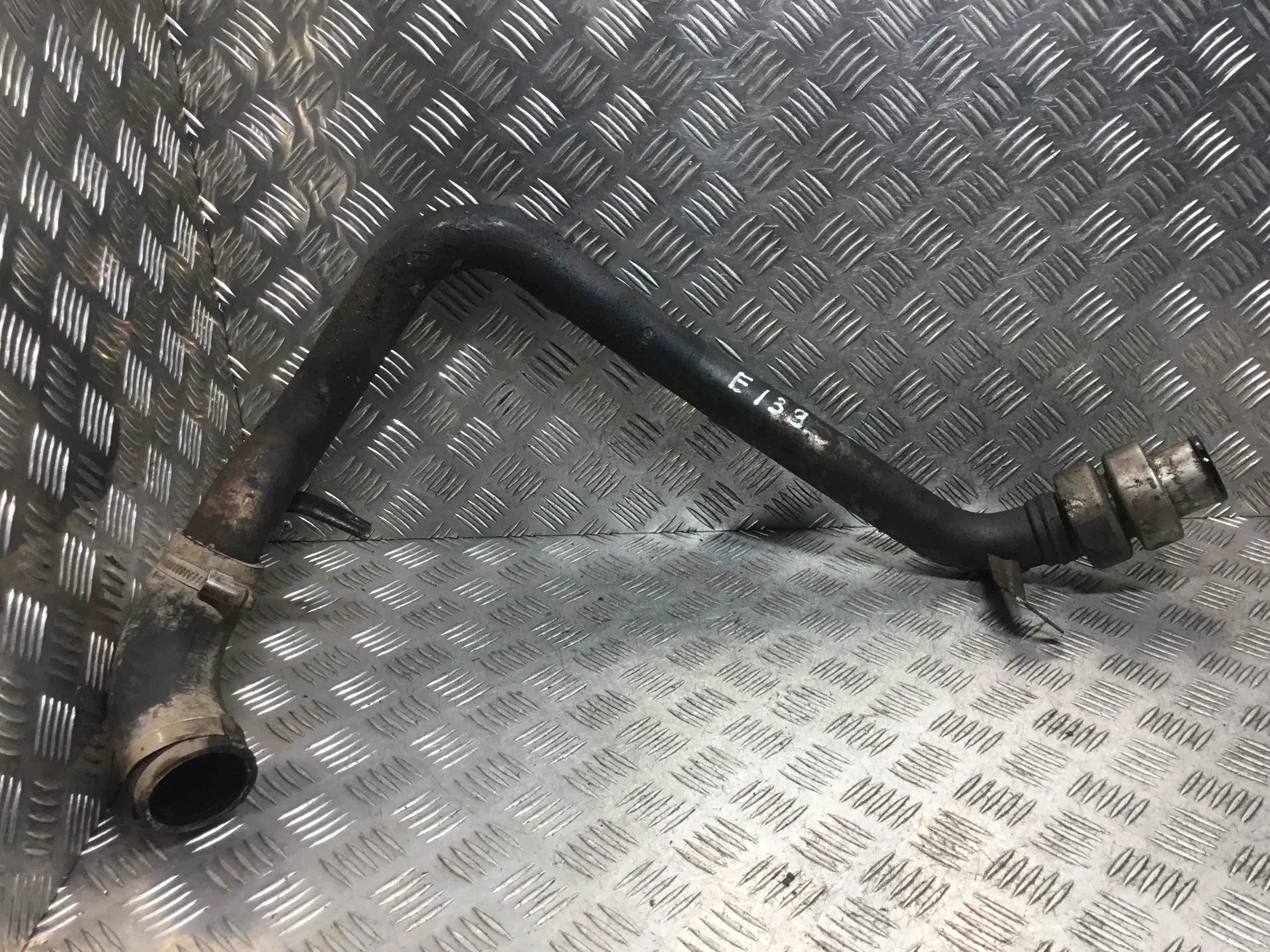 Патрубок интеркулера Land Rover Freelander 2 поколение (2006-2010) дизель 2.2 TD Автомат Внедорожник