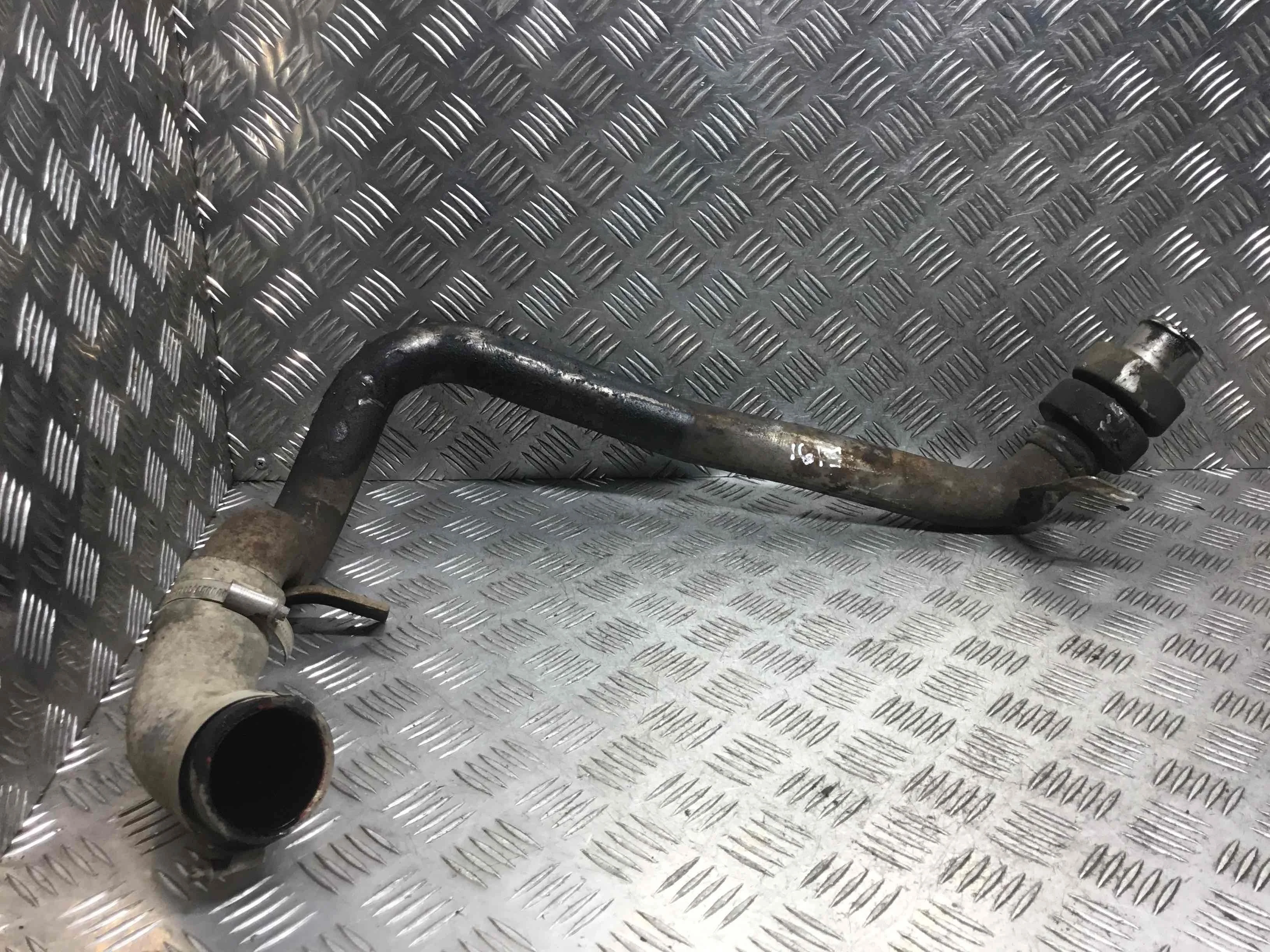 Патрубок интеркулера Land Rover Freelander 2 поколение (2006-2010) дизель 2.2 TD Механика Внедорожник