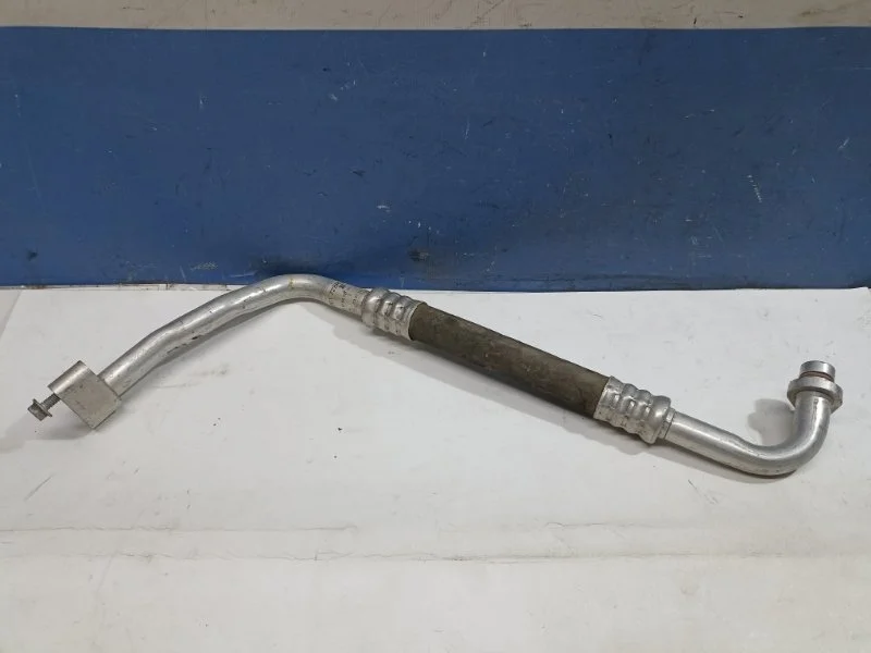 Трубка кондиционера Renault Duster 1 2017 924801728R 1.6 H4M