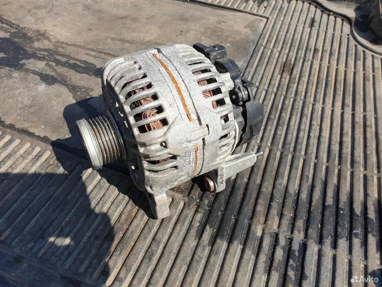 Генератор vag 140a 03c903023a vw golf tiguan jetta