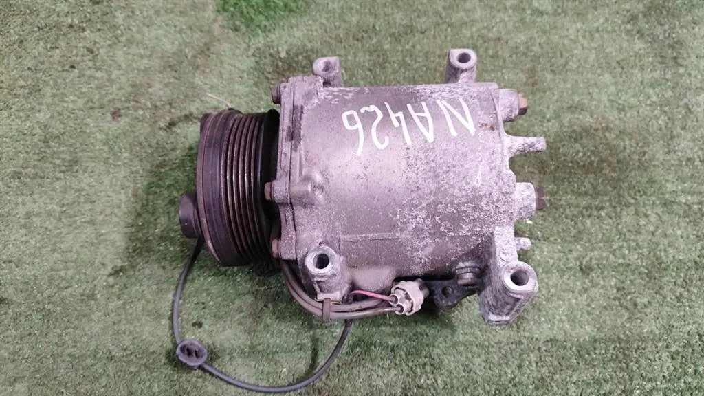 Б.у. компрессор кондиционера MITSUBISHI GRANDIS NA4W MITSUBISHI GRANDIS NA4W