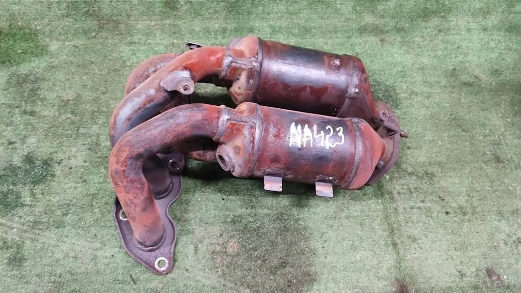 Б.у. коллектор выпускной с катализатором MITSUBISHI GRANDIS NA4W MITSUBISHI GRANDIS NA4W