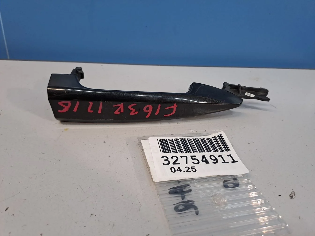 Ручка двери нaружная правая для BMW X6 F16 2014-2020