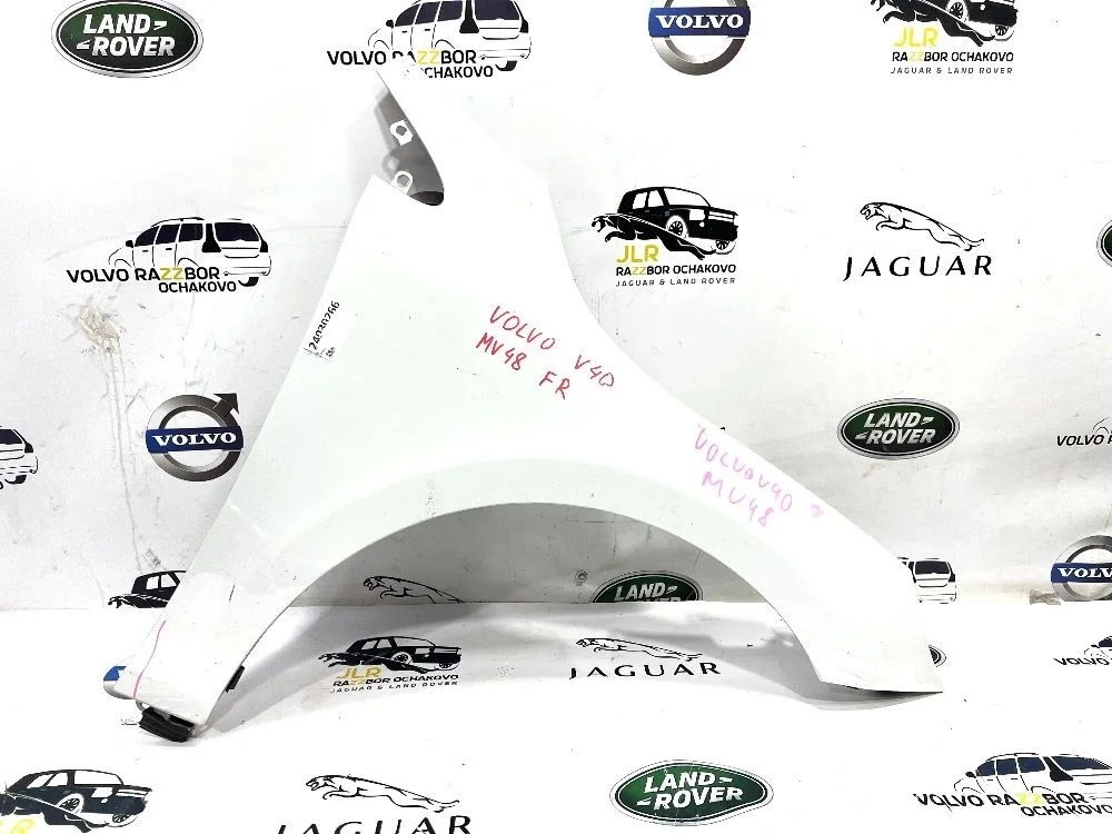 Крыло переднее правое Volvo V40 CC 2012-2019 V40 II (2012—2016)