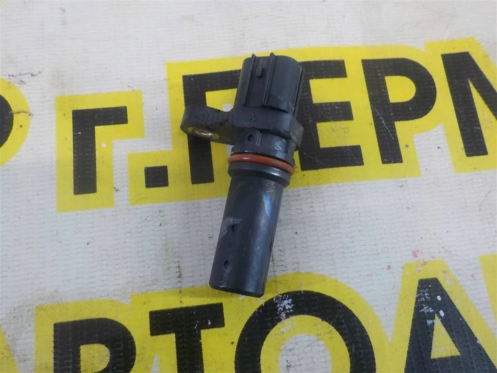 Датчик положения коленвала Honda Civic VIII (2005—2009)