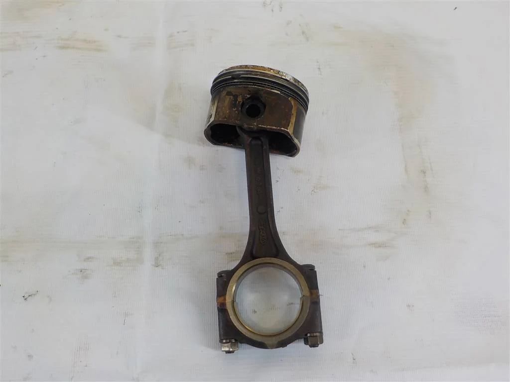 Поршень с шатуном Hyundai Getz I рестайлинг (2005—2011)